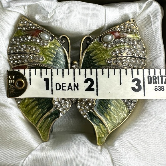 Cloisonné enamel butterfly box. New with satin lined presentation box. - Picture 8 of 8